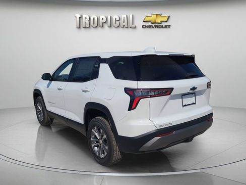New 2026 Chevrolet Equinox LT FWD image 2