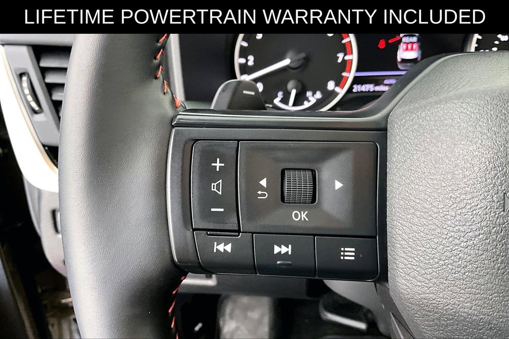 Used 2025 Nissan Rogue SV AWD/4WD image 26