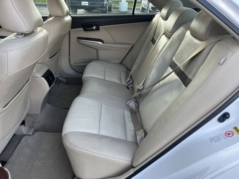 Used 2012 Toyota Camry XLE FWD image 32