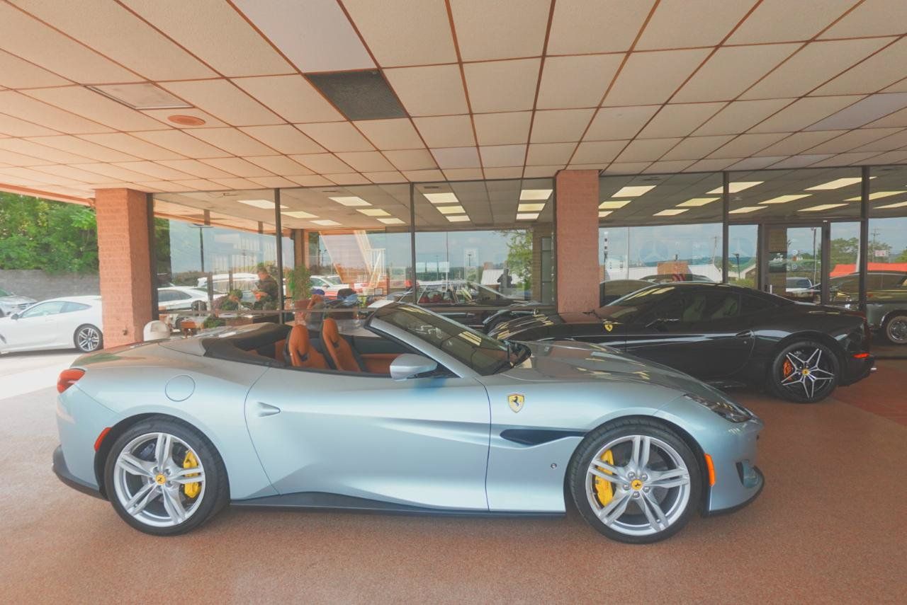 Used 2019 Ferrari Portofino RWD image 45