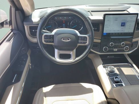 Used 2024 Ford Expedition Max Limited AWD/4WD image 12