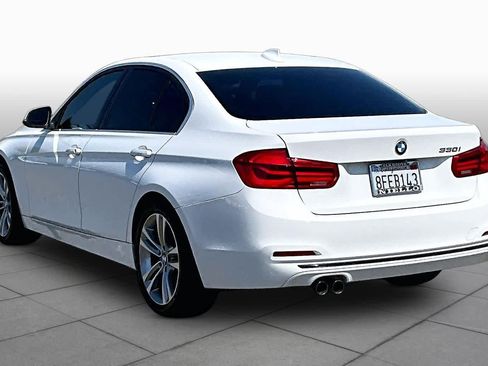 Used 2018 BMW 330i Sedan w/ Convenience Package RWD image 11