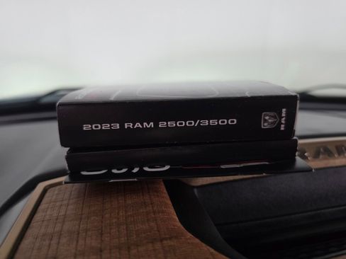 Used 2023 RAM 2500 Limited AWD/4WD image 35