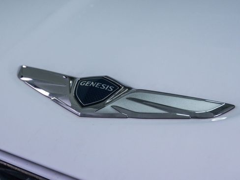 Used 2022 Genesis GV70 3.5T Sport w/ Sport Prestige Package AWD/4WD image 5