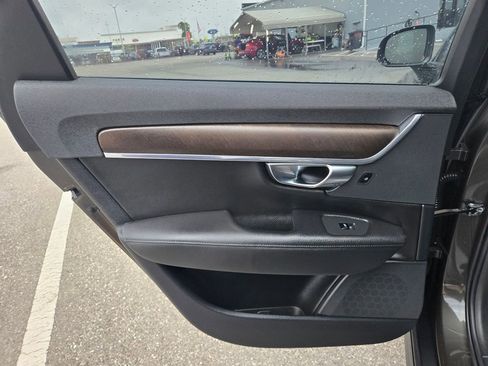 Used 2020 Volvo V90 T6 Cross Country AWD/4WD image 38