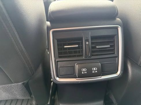 Used 2023 Subaru Forester Limited AWD/4WD image 29