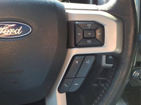 Used 2017 Ford F150 Lariat w/ Equipment Group 502A Luxury AWD/4WD image 42