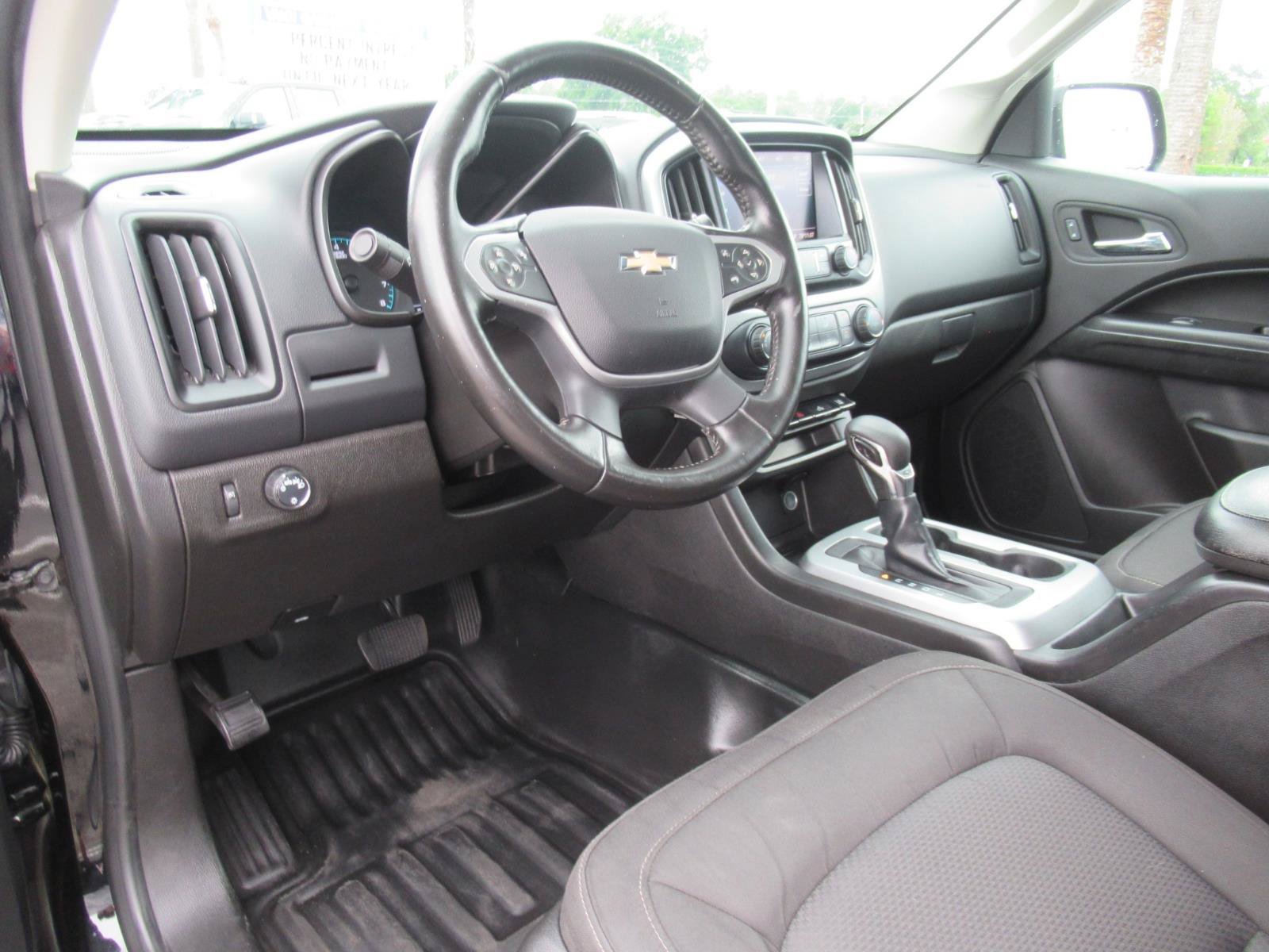 Used 2022 Chevrolet Colorado LT w/ Fleet Safety Package RWD image 19
