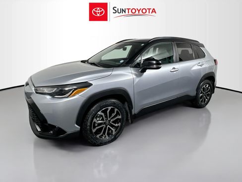 Used 2025 Toyota Corolla Cross AWD Hybrid image 9