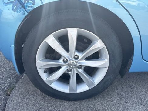 Used 2014 Nissan Versa Note SV w/ SL Package image 12