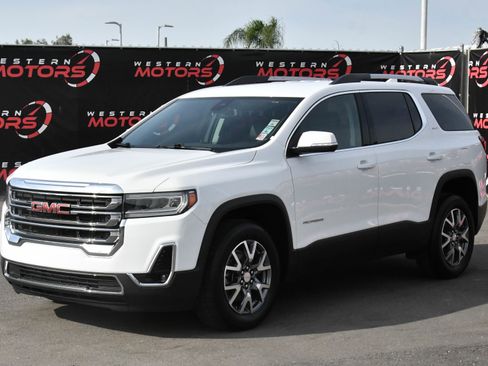 Used 2023 GMC Acadia SLT image 3