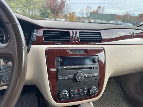 Used 2007 Chevrolet Impala LTZ image 11