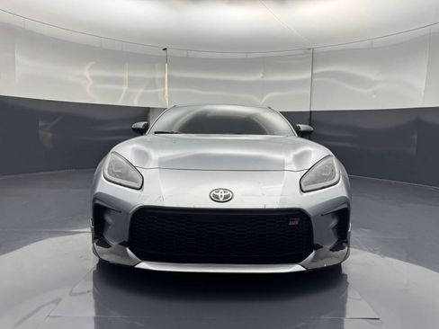 Used 2022 Toyota GR86 image 8