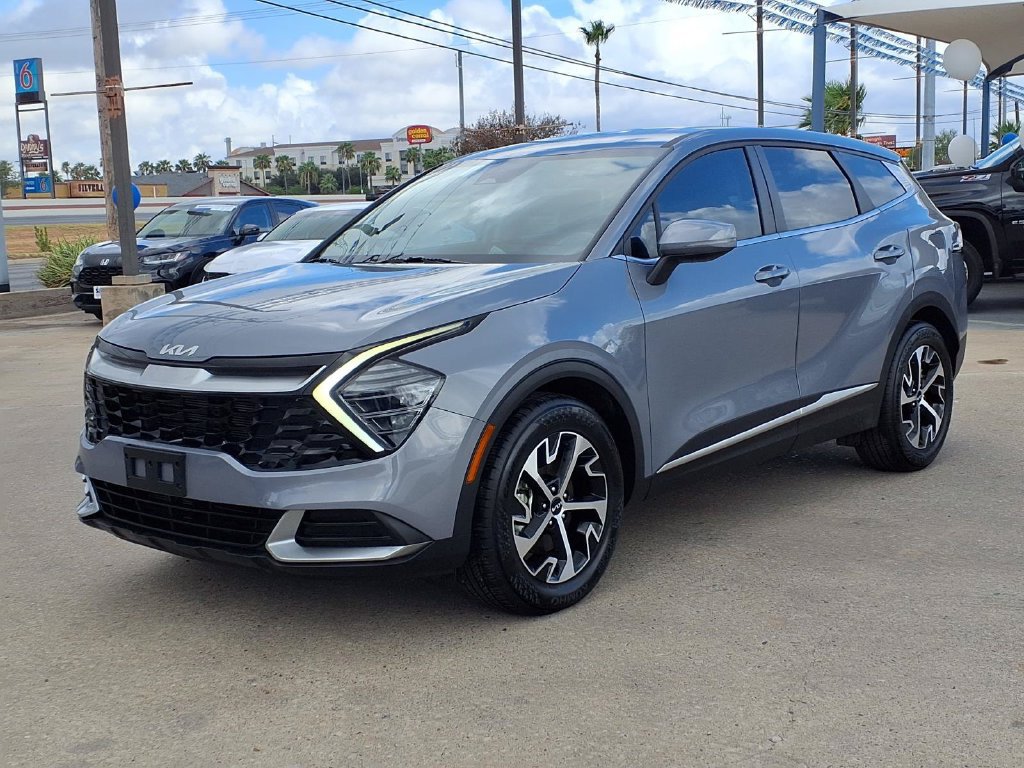 Certified 2025 Kia Sportage EX FWD image 4