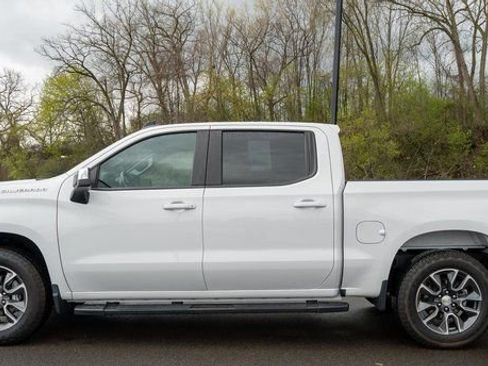 Used 2024 Chevrolet Silverado 1500 LT AWD/4WD image 9
