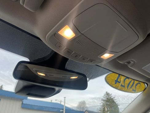 Used 2024 Ford Edge Titanium image 24