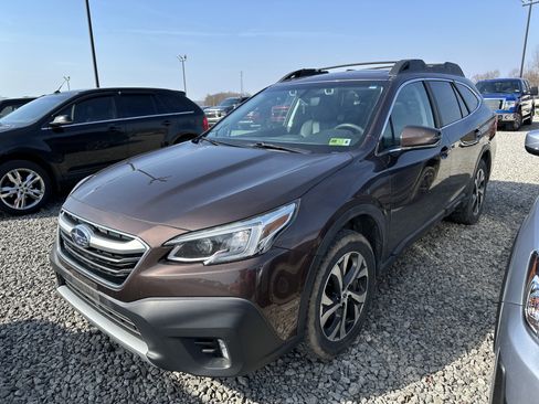 Used 2020 Subaru Outback Limited image 4