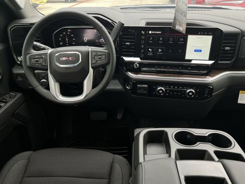 New 2026 GMC Sierra 1500 Elevation image 10
