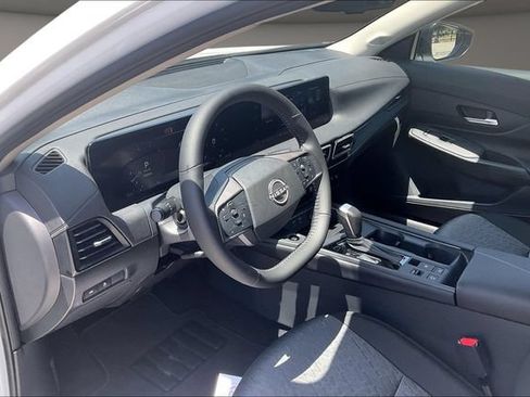 New 2026 Nissan Sentra SV w/ SV Convenience Package FWD image 7