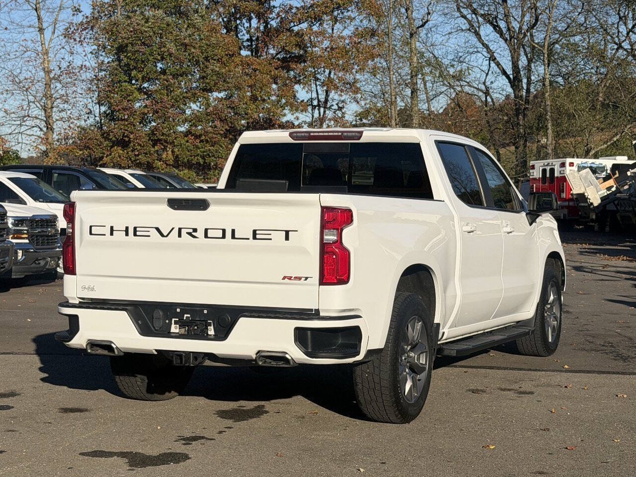 Used 2019 Chevrolet Silverado 1500 RST AWD/4WD image 7