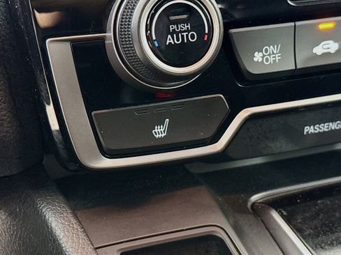 Used 2020 Honda CR-V Touring image 25