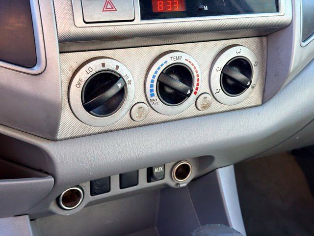 Used 2010 Toyota Tacoma PreRunner w/ TRD Sport Pkg RWD image 11