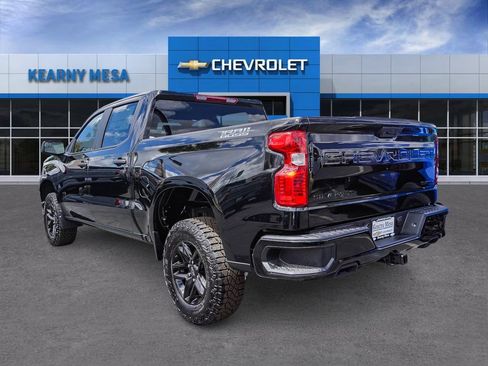 New 2026 Chevrolet Silverado 1500 Custom Trail Boss w/ Midnight Edition AWD/4WD image 4