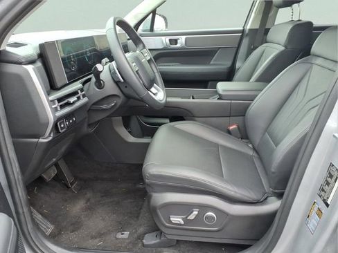 Used 2026 Hyundai Santa Fe SEL FWD image 19