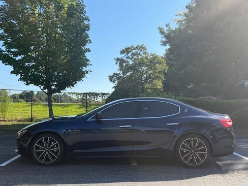 Used 2019 Maserati Ghibli S GranLusso RWD image 2