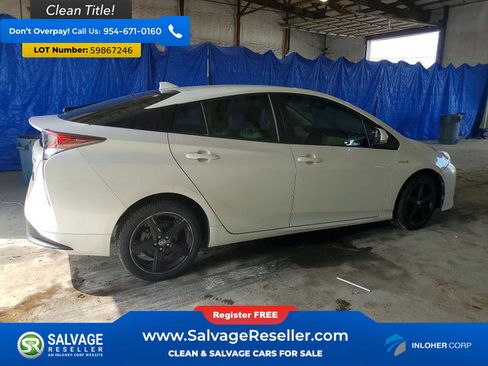 Used 2016 Toyota Prius Three Touring FWD image 4