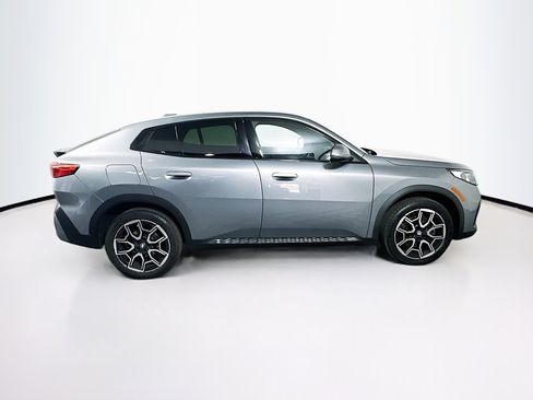 Used 2025 BMW X2 xDrive28i w/ Convenience Package image 10