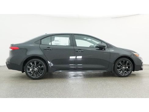 New 2026 Toyota Corolla SE image 9