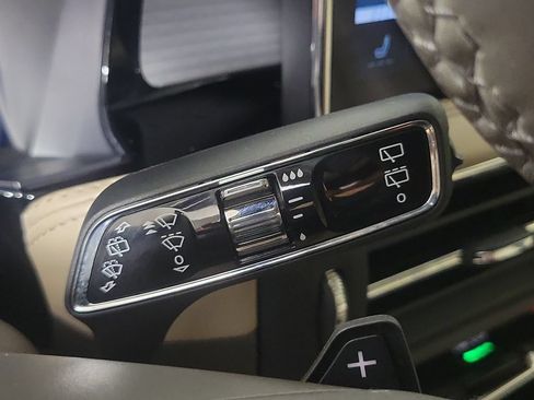 Used 2024 Lincoln Corsair FWD image 23