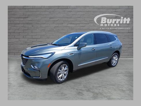 Used 2023 Buick Enclave Essence w/ Experience Buick Package AWD/4WD image 1