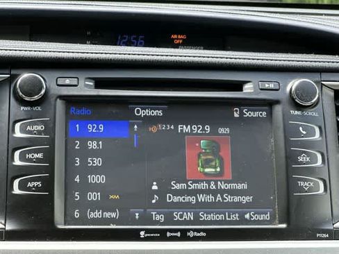Used 2016 Toyota Highlander Plus AWD/4WD image 10