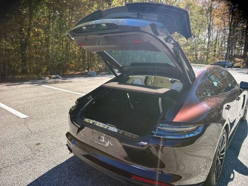 Used 2023 Porsche Panamera GTS image 32