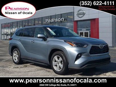 Used 2022 Toyota Highlander LE