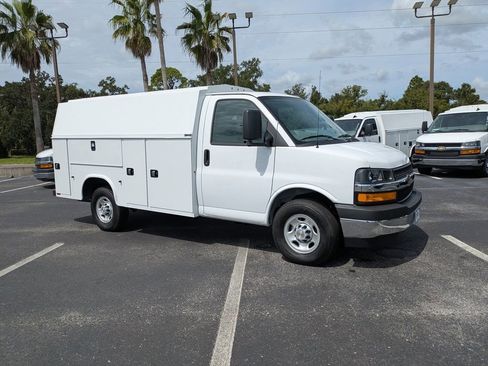 New 2025 Chevrolet Express 3500 w/ Power Convenience Package image 2