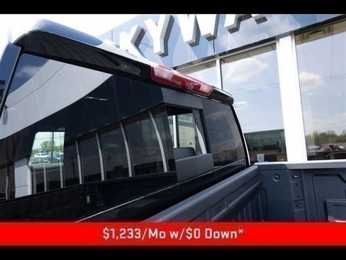 New 2026 GMC Sierra 2500 AT4 w/ Technology Package AWD/4WD image 37