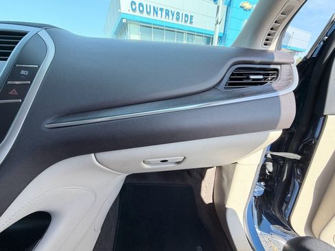 Used 2018 Lincoln MKC Reserve w/ Lincoln MKC Climate Package AWD/4WD image 20