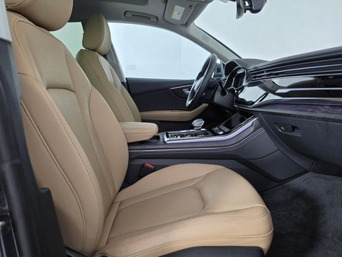 Certified 2025 Audi Q8 Premium Plus w/ Premium Plus Package AWD/4WD image 48
