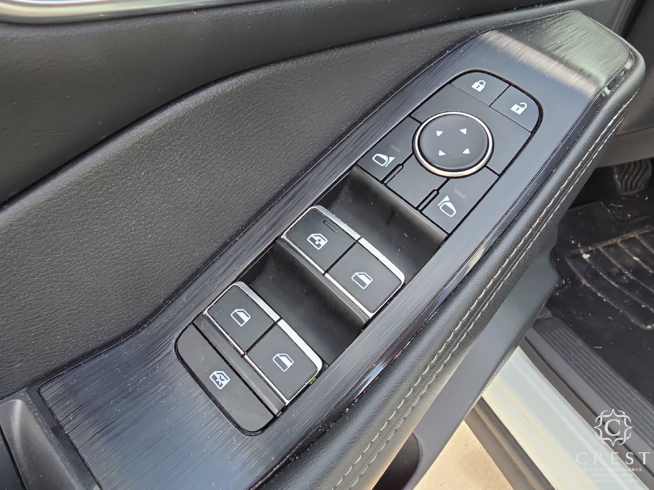 Used 2021 Nissan Rogue SL FWD image 8