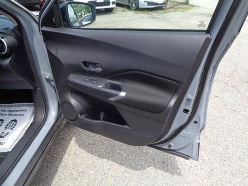 Used 2024 Nissan Kicks SV FWD image 23