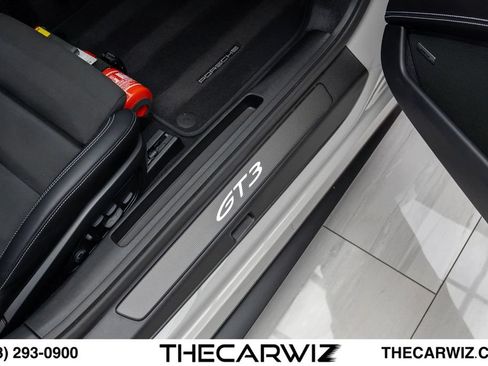 Used 2022 Porsche 911 GT3 RWD image 90