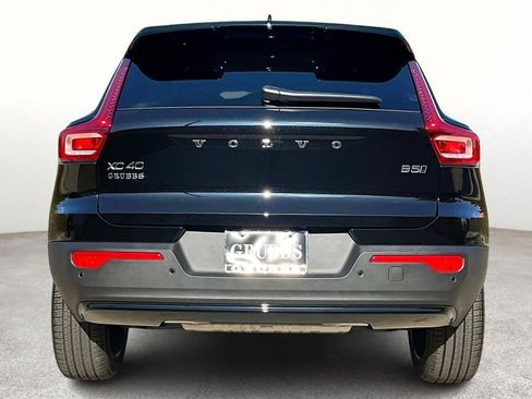 New 2026 Volvo XC40 B5 Ultra w/ Protection Package Premier AWD/4WD image 7