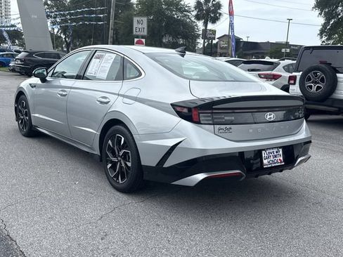 Used 2025 Hyundai Sonata SEL FWD image 6