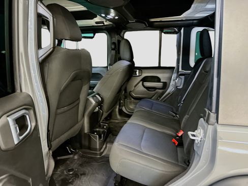 Used 2023 Jeep Wrangler Unlimited Sport image 29