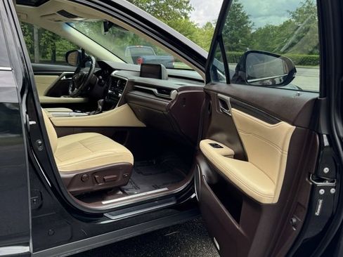 Used 2016 Lexus RX 450h AWD image 16