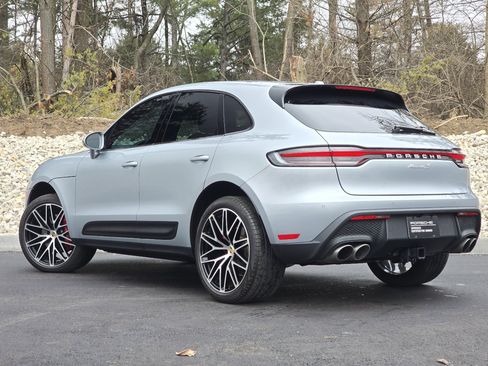 Certified 2024 Porsche Macan S image 3