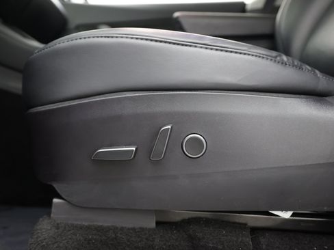 Used 2021 Tesla Model Y 2WD image 14